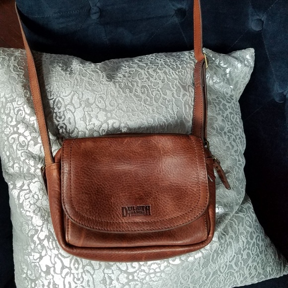 duluth trading sling bag